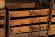 Logo Wein Holzkiste Weinkiste Vino Vin nostalgisch