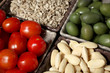 pomodori,olive,mandorle e semi di girasole