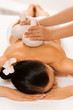 Foto: Kräuterstempel Massage Kräuterstempel Massage