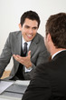 zwei männer dynamisches team business besprechnung