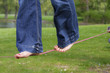 Foto: Füße auf Slackline Füße auf Slackline