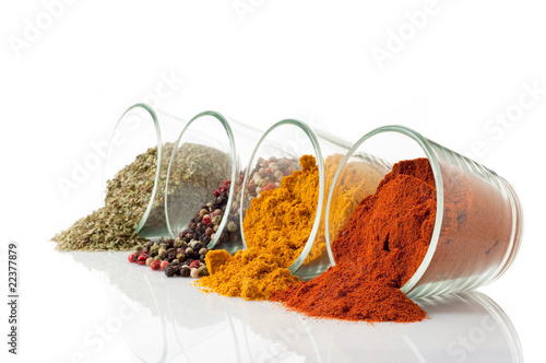Foto: mix of spice out of the bowl mix of spice out of the bowl