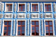 Blaue Stuckfassade