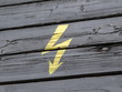 Holzbretter mit Blitz