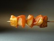 Foto: Brocheta con patatas fritas Brocheta con patatas fritas