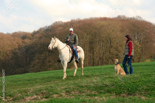 Foto: Spaziergang mit Hund und Pferd 2 Spaziergang mit Hund und Pferd 2