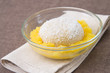 Grießpudding mit Mango