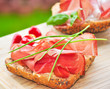 Vollkornbrötchen mit Schinken Vollkornbrötchen mit Schinken