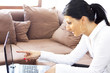 Junge Frau mit Laptop Junge Frau mit Laptop