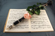 Clarinetto con Rosa, su Spartito Musicale