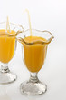 Vasos con zumo de naranja Vasos con zumo de naranja