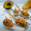 Cuillère de crevette au guacamole
