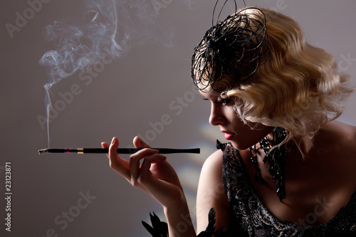 Young Womenclothing on Young Woman In Fashionable Clothing Fotoskat 23123871 Voir Le