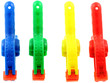 pinces de serrage multicolores sur fond blanc