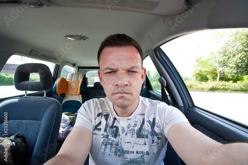 Foto: aggressive car drivers aggressive car drivers