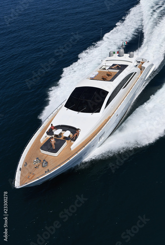 Foto: Italy, Tirrenian sea, off the coast of Viareggio, luxury yacht Italy, Tirrenian sea, off the coast of Viareggio, luxury yacht