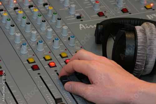 Photo: Radiostudiomischpult Radiostudiomischpult