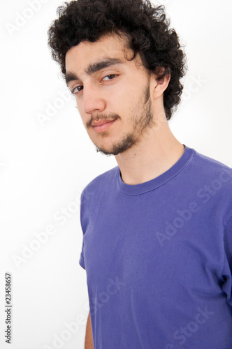 Photo: uomo giovane uomo giovane