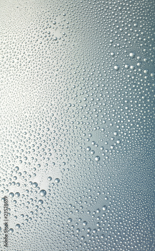 Foto: Wasserfond mit Tropfen 9 Wasserfond mit Tropfen 9