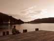 Sepia Steg Bootshäuser Mensch