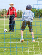 Großvater, Enkel, Fußball