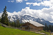 Almhütte mit Latemargruppe