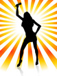 Sexy Frauen-Silhouette mit Retrostrahlen
