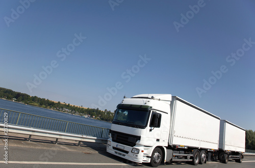 Foto: LKW 2 LKW 2
