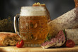 Birra chiara con salame