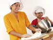 Aprendiendo a hacer pizza.