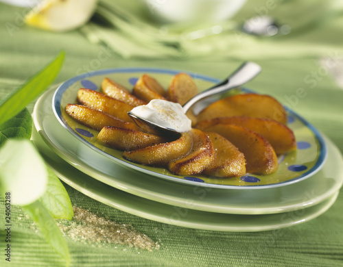 Photo: flower-shaped roast apples with spices flower-shaped roast apples with spices