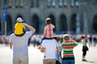 Foto: child with yellow shirt child with yellow shirt