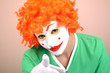Clown show finger