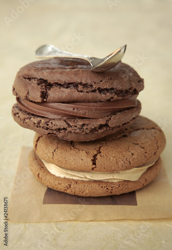 Photo: cocoa and hazelnut macaroons cocoa and hazelnut macaroons