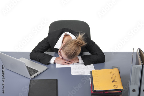 Foto: Angestellte bei der Arbeit eingeschlafen Angestellte bei der Arbeit eingeschlafen