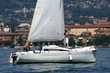 barca a vela sul lago