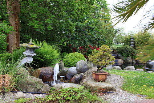 Photo: Chinese japanese garden - chinesischer garten Chinese japanese garden - chinesischer garten