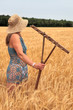Femme au rateau