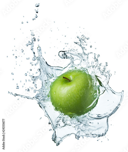 Photo: Green apple in water Green apple in water