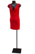 Mannequin à la robe rouge