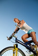 junge frau macht sport in ihrer freizeit