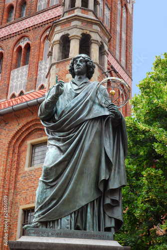 Photo: Nicolaus Copernicus monument in Torun Nicolaus Copernicus monument in Torun