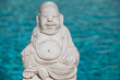 Buddha am Pool