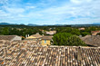 Vue sur les toits du Village de Grillon en Provence Vue sur les toits du Village de Grillon en Provence