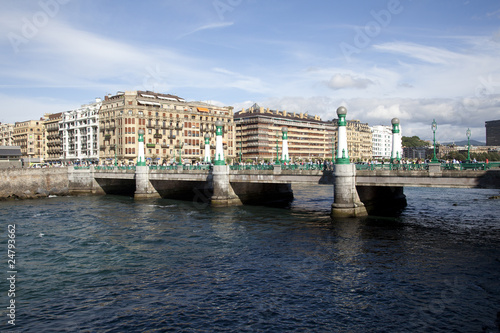 Donostia - San Sebastiàn - Ponte Zurriola Donostia - San Sebastiàn - Ponte Zurriola
