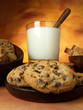 Galletas con trozos de chocolate y leche