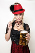 bayrisches Madl im Dirndl mit Bier