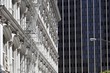 Quartier de Wall Street, vieille facade et immeuble moderne