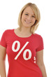 Junge Frau im Sale-Shirt