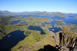 Les iles Lofoten vues de Ballstad